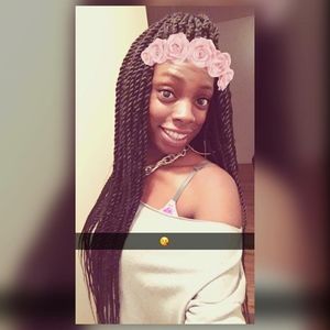 Meet your Posher, Sade